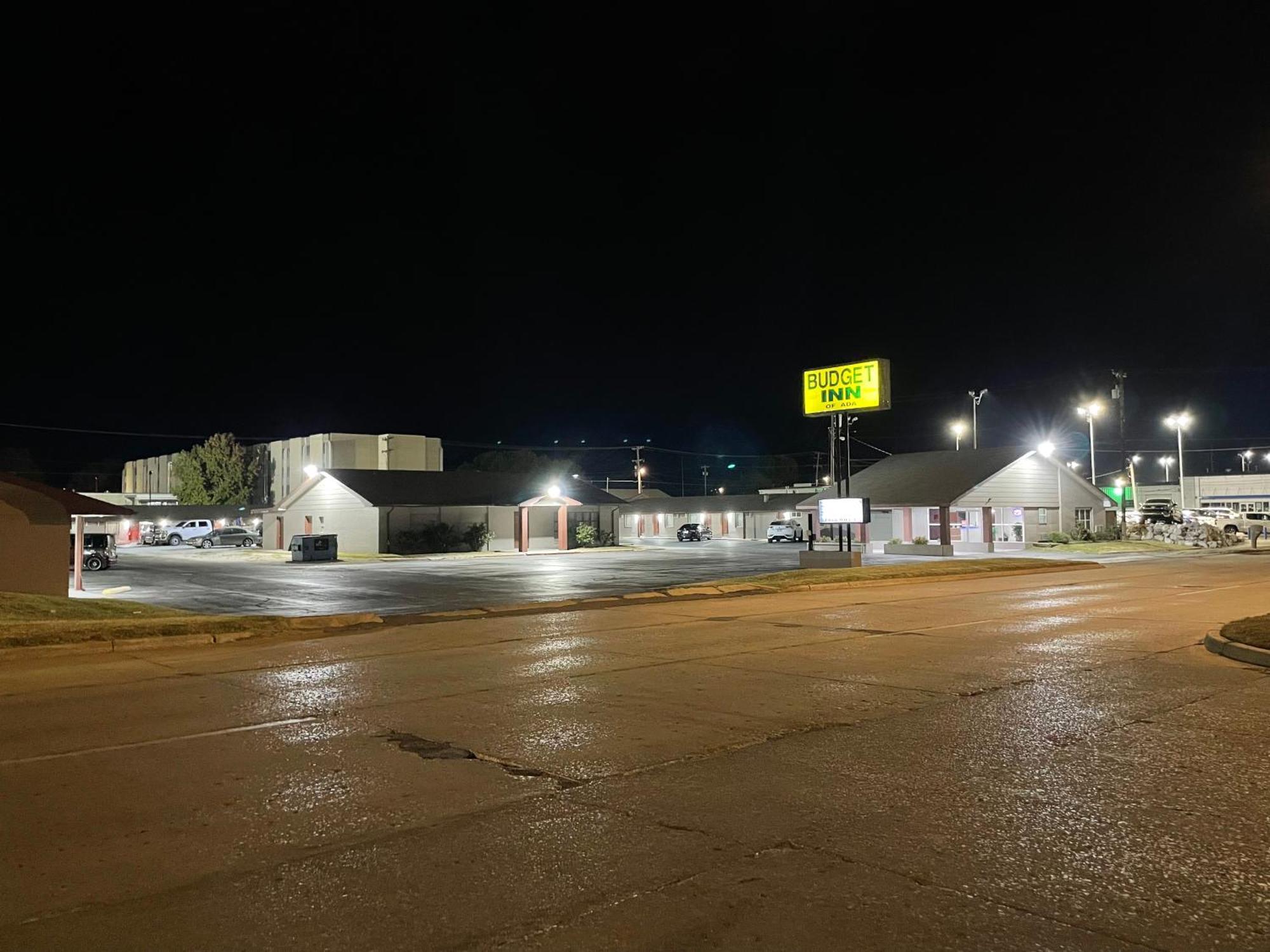 Budget Inn Ada Exterior photo